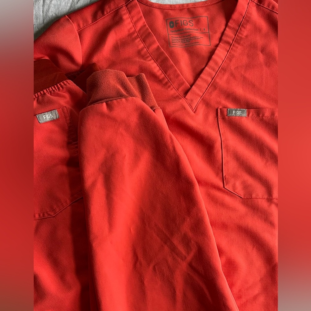 FIGS Tall Scrub Set - Clay - Catarina One Pocket / Zamora Jogger